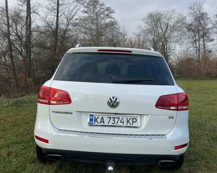 Білий Фольксваген Туарег, об'ємом двигуна 3.6 л та пробігом 272 тис. км за 17500 $, фото 3 на Automoto.ua