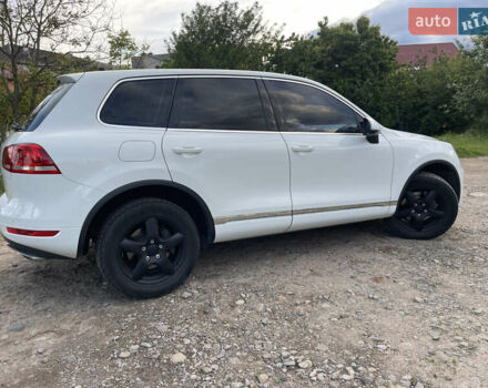 Белый Фольксваген Туарег, объемом двигателя 2.97 л и пробегом 257 тыс. км за 21000 $, фото 5 на Automoto.ua