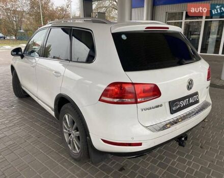 Белый Фольксваген Туарег, объемом двигателя 2.97 л и пробегом 209 тыс. км за 18000 $, фото 7 на Automoto.ua