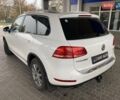 Белый Фольксваген Туарег, объемом двигателя 2.97 л и пробегом 209 тыс. км за 18000 $, фото 7 на Automoto.ua
