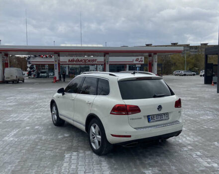 Белый Фольксваген Туарег, объемом двигателя 2.97 л и пробегом 225 тыс. км за 17900 $, фото 6 на Automoto.ua