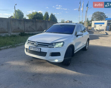 Белый Фольксваген Туарег, объемом двигателя 2.97 л и пробегом 245 тыс. км за 20000 $, фото 1 на Automoto.ua