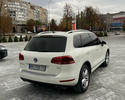 Белый Фольксваген Туарег, объемом двигателя 3 л и пробегом 225 тыс. км за 17900 $, фото 3 на Automoto.ua