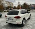 Белый Фольксваген Туарег, объемом двигателя 3 л и пробегом 225 тыс. км за 17900 $, фото 3 на Automoto.ua