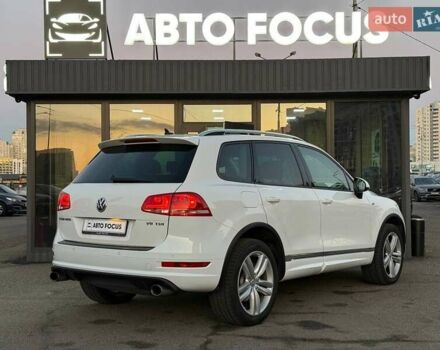 Белый Фольксваген Туарег, объемом двигателя 2.97 л и пробегом 270 тыс. км за 20990 $, фото 4 на Automoto.ua