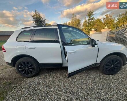 Білий Фольксваген Туарег, об'ємом двигуна 2.97 л та пробігом 337 тис. км за 18500 $, фото 25 на Automoto.ua