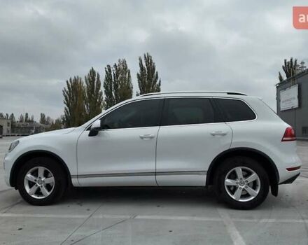 Белый Фольксваген Туарег, объемом двигателя 2.97 л и пробегом 238 тыс. км за 20990 $, фото 2 на Automoto.ua