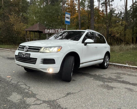 Белый Фольксваген Туарег, объемом двигателя 2.97 л и пробегом 237 тыс. км за 16900 $, фото 3 на Automoto.ua