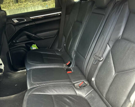 Белый Фольксваген Туарег, объемом двигателя 3 л и пробегом 148 тыс. км за 13000 $, фото 34 на Automoto.ua