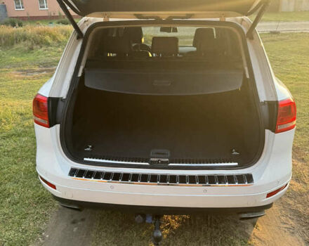 Белый Фольксваген Туарег, объемом двигателя 2.97 л и пробегом 230 тыс. км за 16800 $, фото 15 на Automoto.ua