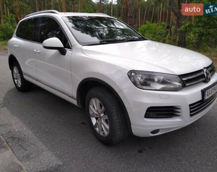 Білий Фольксваген Туарег, об'ємом двигуна 2.97 л та пробігом 183 тис. км за 17900 $, фото 3 на Automoto.ua