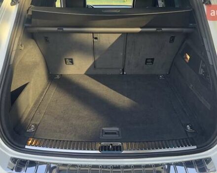 Белый Фольксваген Туарег, объемом двигателя 4.13 л и пробегом 128 тыс. км за 29000 $, фото 22 на Automoto.ua