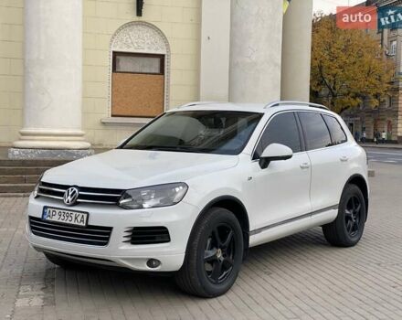 Білий Фольксваген Туарег, об'ємом двигуна 2.97 л та пробігом 230 тис. км за 14800 $, фото 1 на Automoto.ua