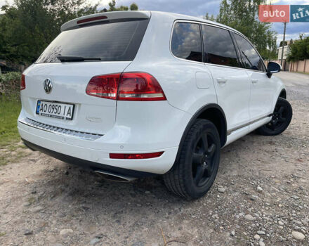 Белый Фольксваген Туарег, объемом двигателя 2.97 л и пробегом 257 тыс. км за 21000 $, фото 6 на Automoto.ua