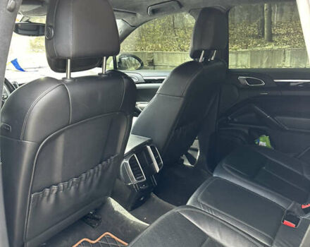 Белый Фольксваген Туарег, объемом двигателя 3 л и пробегом 148 тыс. км за 13000 $, фото 29 на Automoto.ua