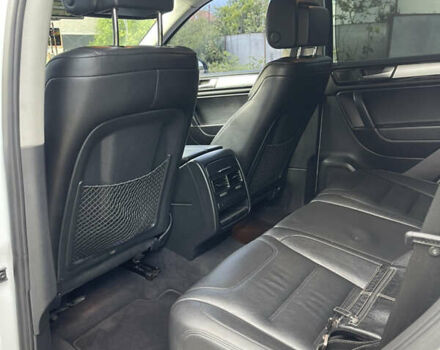 Белый Фольксваген Туарег, объемом двигателя 2.97 л и пробегом 257 тыс. км за 21000 $, фото 13 на Automoto.ua