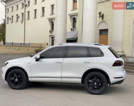 Білий Фольксваген Туарег, об'ємом двигуна 2.97 л та пробігом 230 тис. км за 14800 $, фото 6 на Automoto.ua