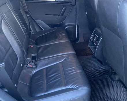 Білий Фольксваген Туарег, об'ємом двигуна 2.97 л та пробігом 259 тис. км за 17000 $, фото 10 на Automoto.ua