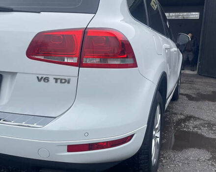 Білий Фольксваген Туарег, об'ємом двигуна 2.97 л та пробігом 130 тис. км за 21300 $, фото 8 на Automoto.ua