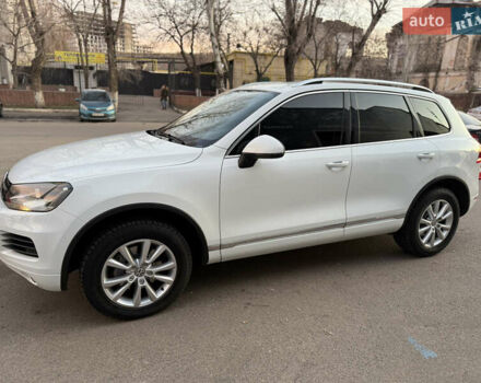 Білий Фольксваген Туарег, об'ємом двигуна 2.97 л та пробігом 231 тис. км за 17999 $, фото 17 на Automoto.ua