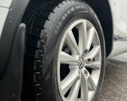 Белый Фольксваген Туарег, объемом двигателя 3 л и пробегом 215 тыс. км за 16700 $, фото 23 на Automoto.ua