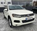 Белый Фольксваген Туарег, объемом двигателя 3 л и пробегом 225 тыс. км за 17900 $, фото 1 на Automoto.ua