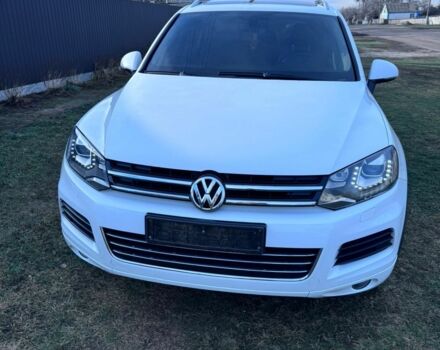 Белый Фольксваген Туарег, объемом двигателя 3 л и пробегом 247 тыс. км за 20000 $, фото 3 на Automoto.ua