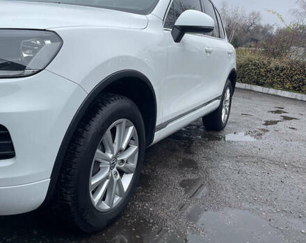 Білий Фольксваген Туарег, об'ємом двигуна 2.97 л та пробігом 130 тис. км за 21300 $, фото 14 на Automoto.ua