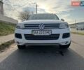 Белый Фольксваген Туарег, объемом двигателя 2.46 л и пробегом 169 тыс. км за 25555 $, фото 3 на Automoto.ua