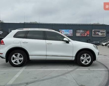 Белый Фольксваген Туарег, объемом двигателя 2.97 л и пробегом 238 тыс. км за 20990 $, фото 6 на Automoto.ua