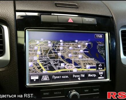 Белый Фольксваген Туарег, объемом двигателя 3 л и пробегом 280 тыс. км за 17000 $, фото 6 на Automoto.ua