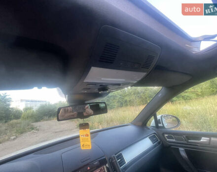 Белый Фольксваген Туарег, объемом двигателя 2.97 л и пробегом 242 тыс. км за 19999 $, фото 32 на Automoto.ua