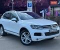 Белый Фольксваген Туарег, объемом двигателя 2.97 л и пробегом 208 тыс. км за 18490 $, фото 1 на Automoto.ua