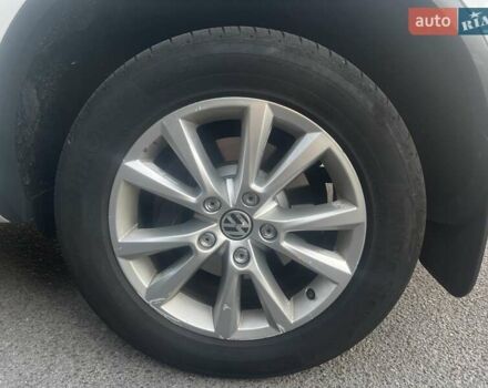 Белый Фольксваген Туарег, объемом двигателя 2.97 л и пробегом 244 тыс. км за 17000 $, фото 10 на Automoto.ua