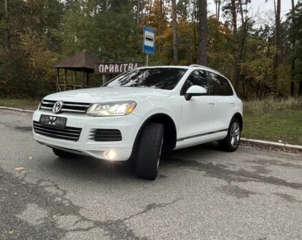 Белый Фольксваген Туарег, объемом двигателя 2.97 л и пробегом 237 тыс. км за 16300 $, фото 3 на Automoto.ua