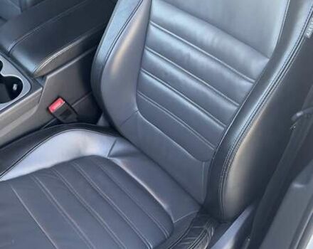 Белый Фольксваген Туарег, объемом двигателя 4.13 л и пробегом 128 тыс. км за 29000 $, фото 15 на Automoto.ua