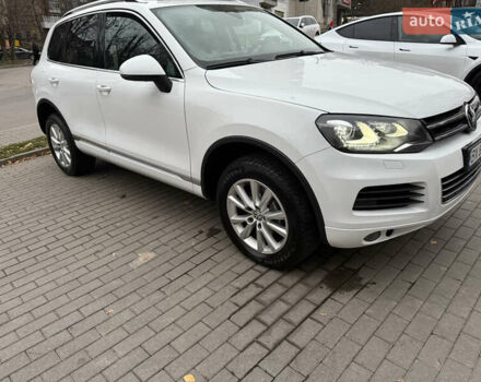 Белый Фольксваген Туарег, объемом двигателя 2.97 л и пробегом 246 тыс. км за 20800 $, фото 3 на Automoto.ua