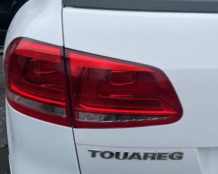 Білий Фольксваген Туарег, об'ємом двигуна 2.97 л та пробігом 130 тис. км за 21300 $, фото 65 на Automoto.ua