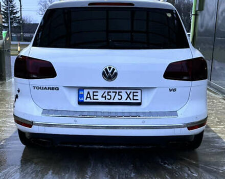 Белый Фольксваген Туарег, объемом двигателя 3 л и пробегом 148 тыс. км за 13000 $, фото 13 на Automoto.ua