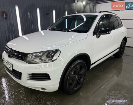 Белый Фольксваген Туарег, объемом двигателя 2.97 л и пробегом 370 тыс. км за 15499 $, фото 4 на Automoto.ua