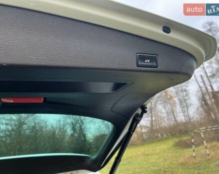 Білий Фольксваген Туарег, об'ємом двигуна 3.6 л та пробігом 272 тис. км за 17500 $, фото 19 на Automoto.ua