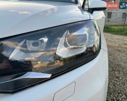 Білий Фольксваген Туарег, об'ємом двигуна 2.97 л та пробігом 337 тис. км за 18500 $, фото 32 на Automoto.ua