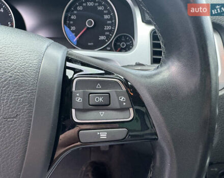 Белый Фольксваген Туарег, объемом двигателя 2.97 л и пробегом 209 тыс. км за 20500 $, фото 20 на Automoto.ua