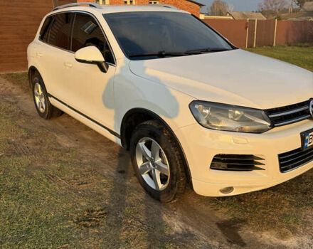 Белый Фольксваген Туарег, объемом двигателя 2.97 л и пробегом 230 тыс. км за 16800 $, фото 1 на Automoto.ua