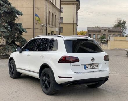 Білий Фольксваген Туарег, об'ємом двигуна 3 л та пробігом 235 тис. км за 14800 $, фото 6 на Automoto.ua