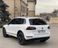 Білий Фольксваген Туарег, об'ємом двигуна 3 л та пробігом 235 тис. км за 14800 $, фото 6 на Automoto.ua
