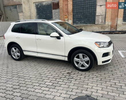 Белый Фольксваген Туарег, объемом двигателя 0 л и пробегом 150 тыс. км за 22500 $, фото 4 на Automoto.ua