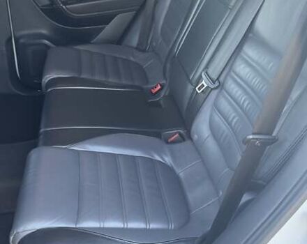 Белый Фольксваген Туарег, объемом двигателя 4.13 л и пробегом 128 тыс. км за 29000 $, фото 18 на Automoto.ua