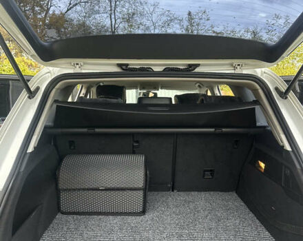 Белый Фольксваген Туарег, объемом двигателя 2.97 л и пробегом 247 тыс. км за 20999 $, фото 2 на Automoto.ua