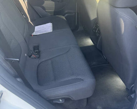 Белый Фольксваген Туарег, объемом двигателя 2.97 л и пробегом 245 тыс. км за 20000 $, фото 7 на Automoto.ua